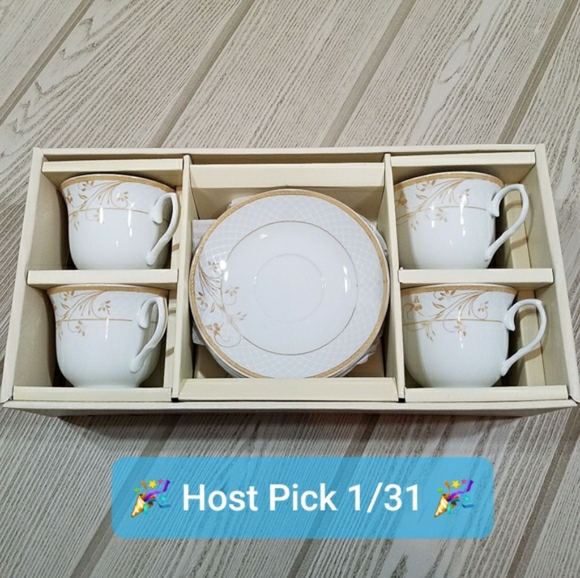 Other - ⭐🎉HP🎉⭐ Tea Cup and Saucer Set